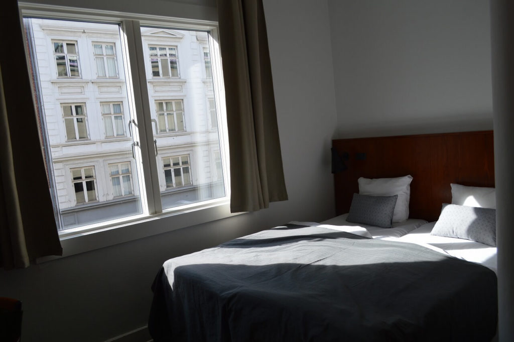コペンハーゲンのAstoriahotelのベッドルーム