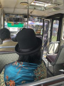 ボリビアのラパスのバス